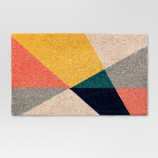 Geo Triangles Doormat 1'6"x2'6"