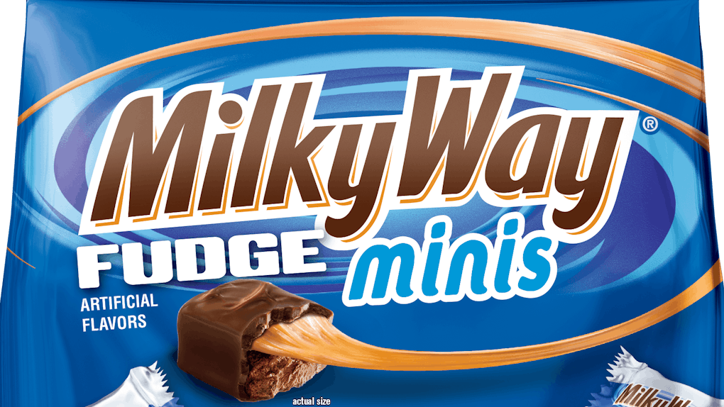 Milky Way S New Fudge Candy Bar Is Here It Ll Be Your Favorite Sweet Treat