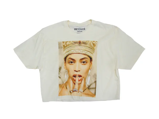 Beyonce's New On The Run II Tour Merch Depicts Her As The Queen She Is