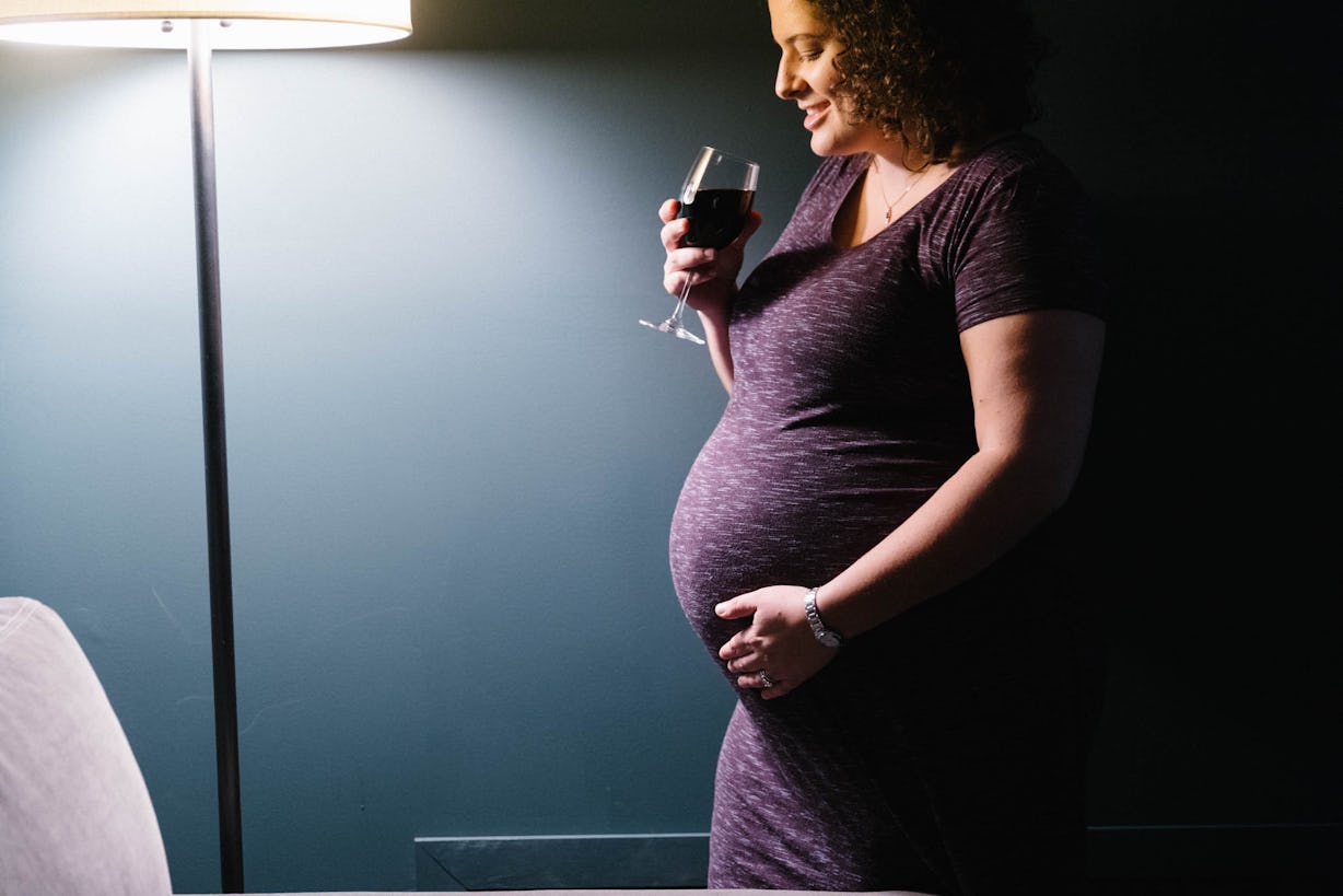 8 Things A Pregnant Woman Should Never Do According To Experts 