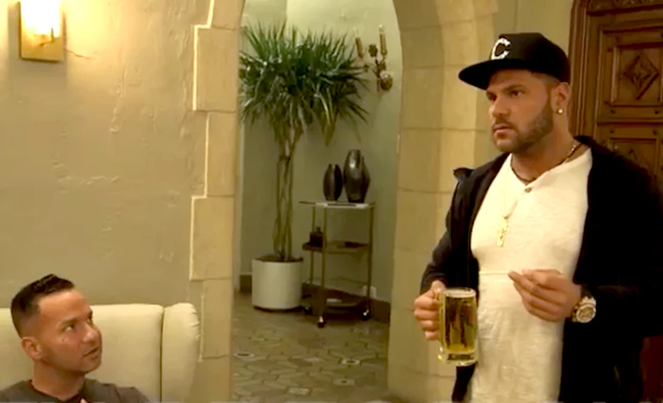 Is Ronnie Still On Jersey Shore Family Vacation