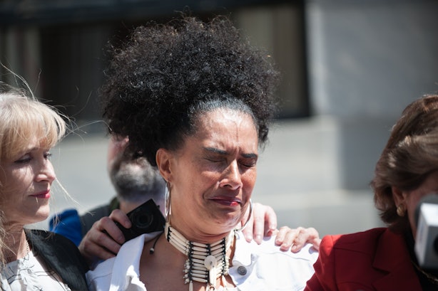 Bill Cosby Accuser Lili Bernard Delivered A Powerful Statement After His Verdict 3125