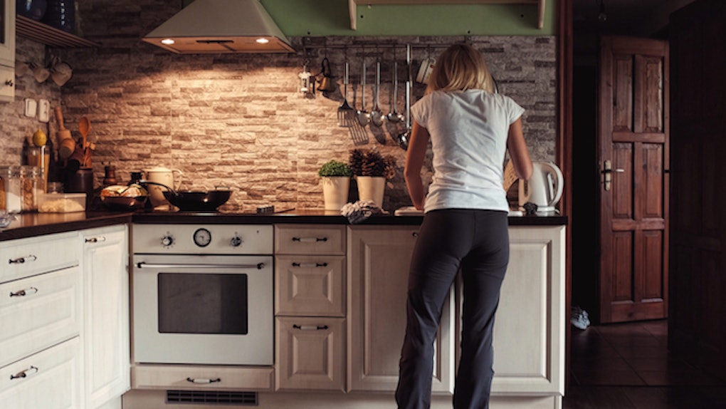 Here S How To Talk To Your Roommate About Cleaning Without