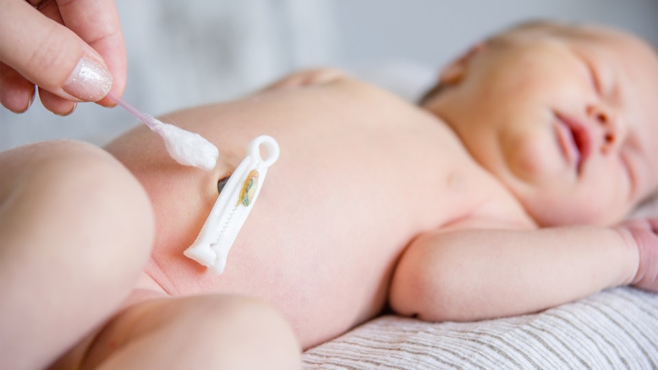 How To Clean Your Baby S Belly Button Because It S Not Exactly