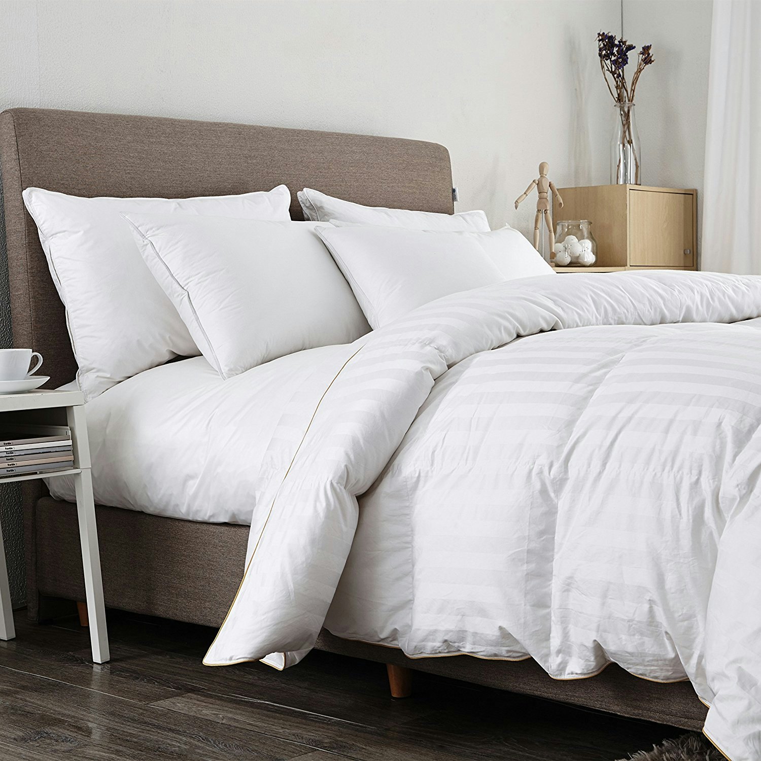 The 4 Best Lightweight Down Comforters