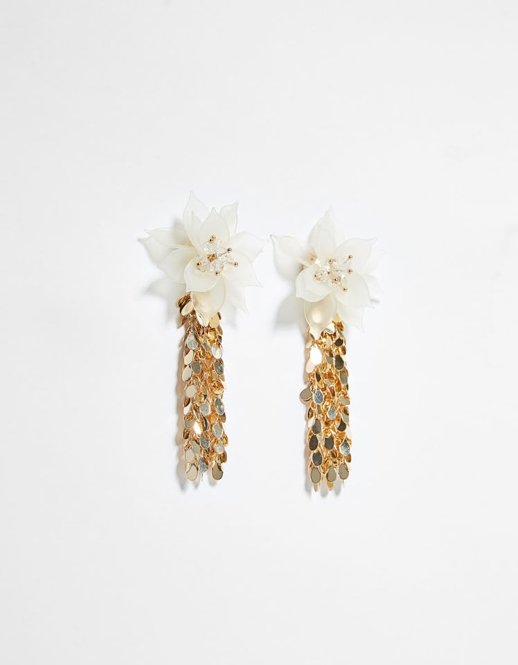 Flower chain earrings