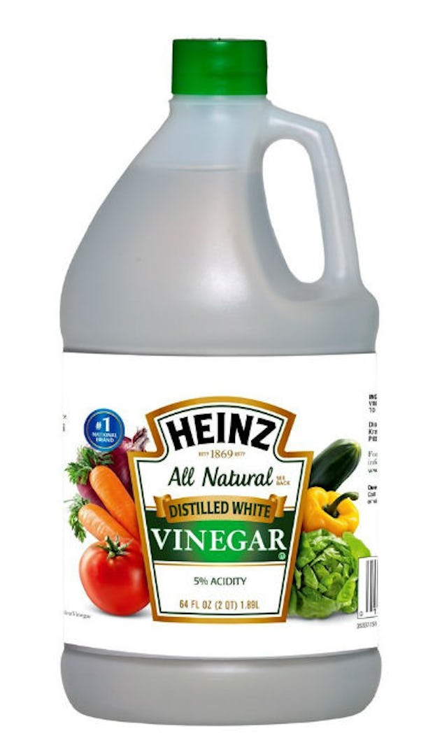 10 Hacks For Smelly Litter Boxes That All CatOwners Should Know