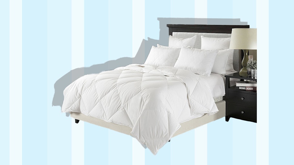 The 4 Best Lightweight Down Comforters