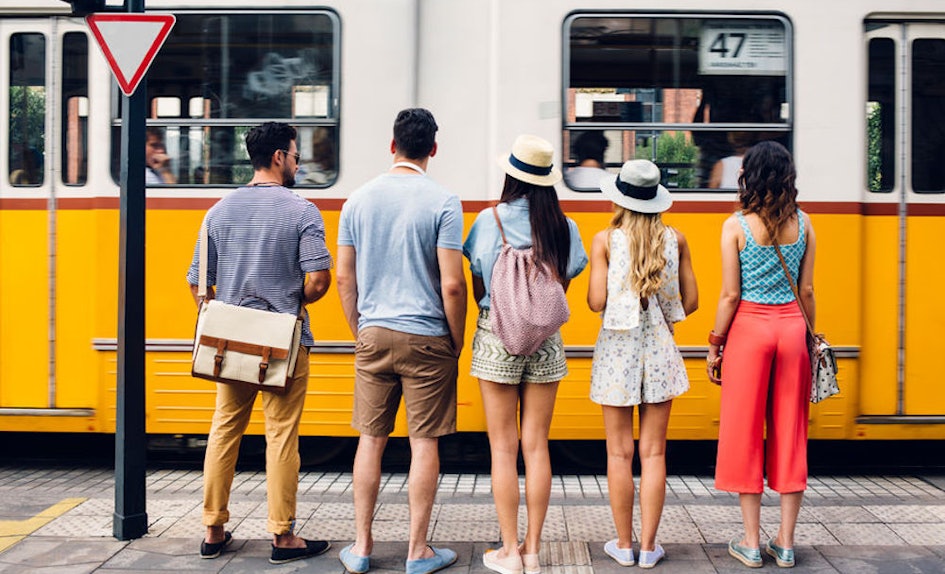 Traveling dan mencoba moda transportasi baru yang belum pernah dinaiki.