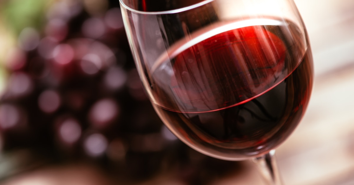 7 Funny Wine Memes For National Wine Day 2018 That Are Perfect For