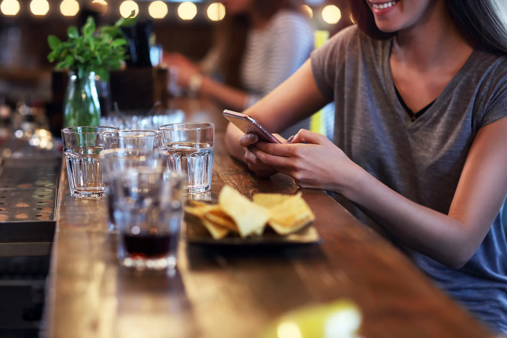 The 10 Most Engaging Conversation Topics, According To Hinge Data