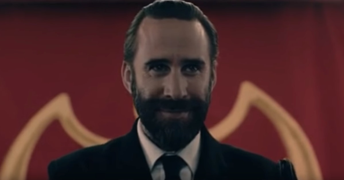 Handmaid's Tale Cast Commander Is Commander Waterford Dead On 'The Handmaid's Tale'? Did He Survive