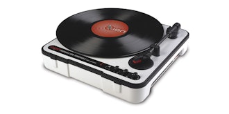 Ion Audio iPTUSB Portable USB Turntable with Software and Built-in Speaker 