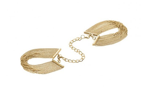 Magnifique Metallic Chain Handcuff Bracelets