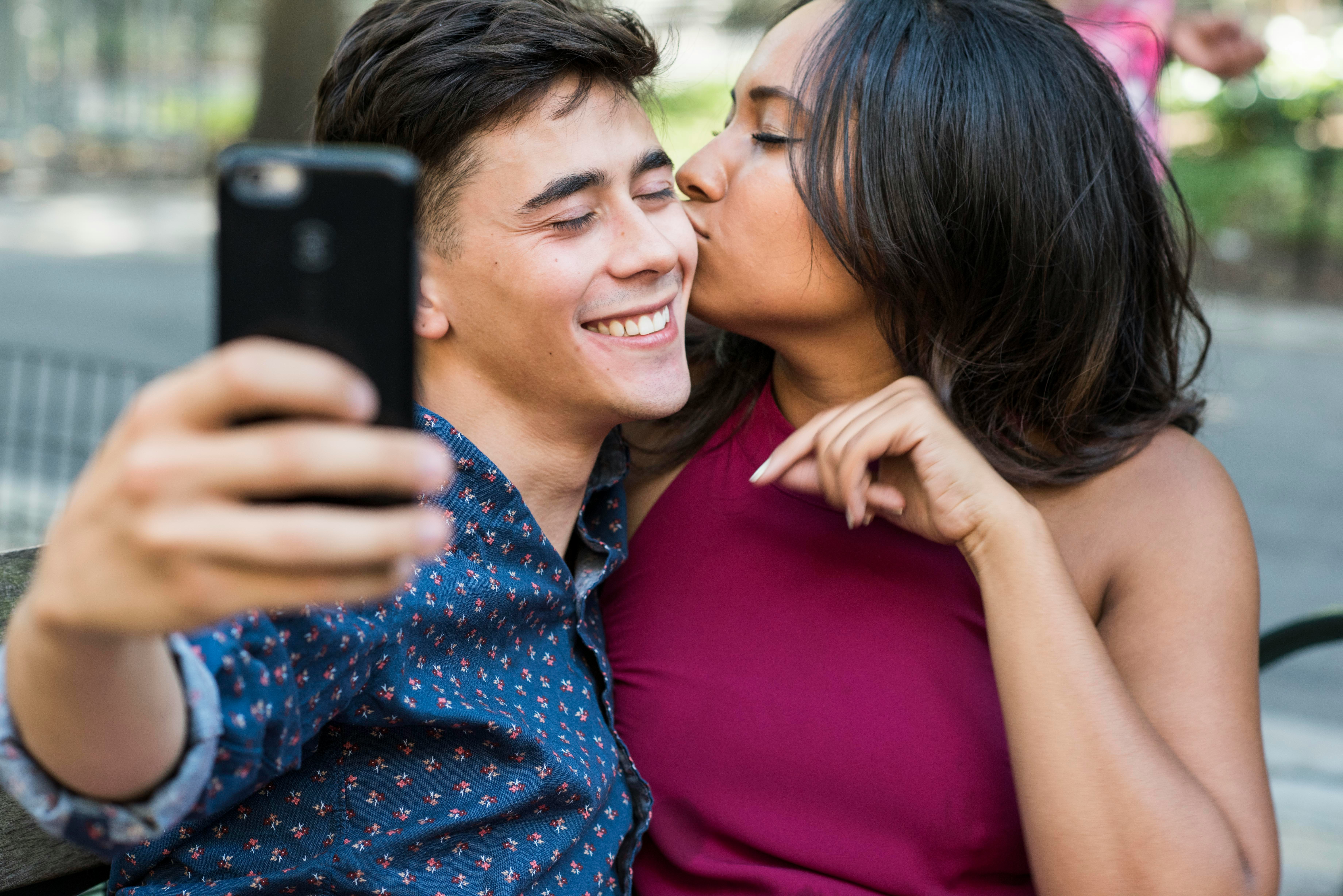 4 months dating and in love top rated dating apps 2018