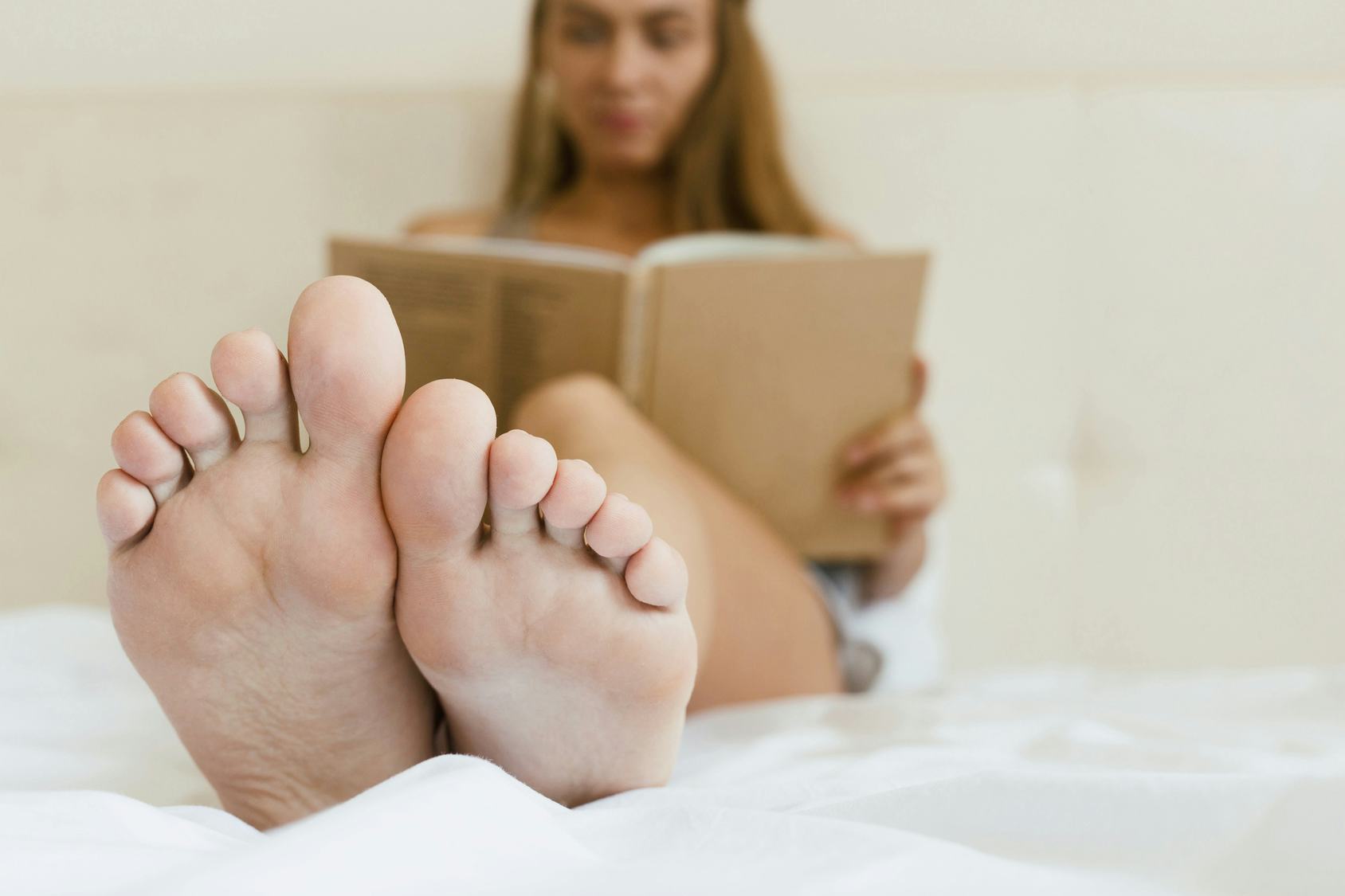 6 Surprising Things The Hair On Your Toes Can Tell You About Your Health