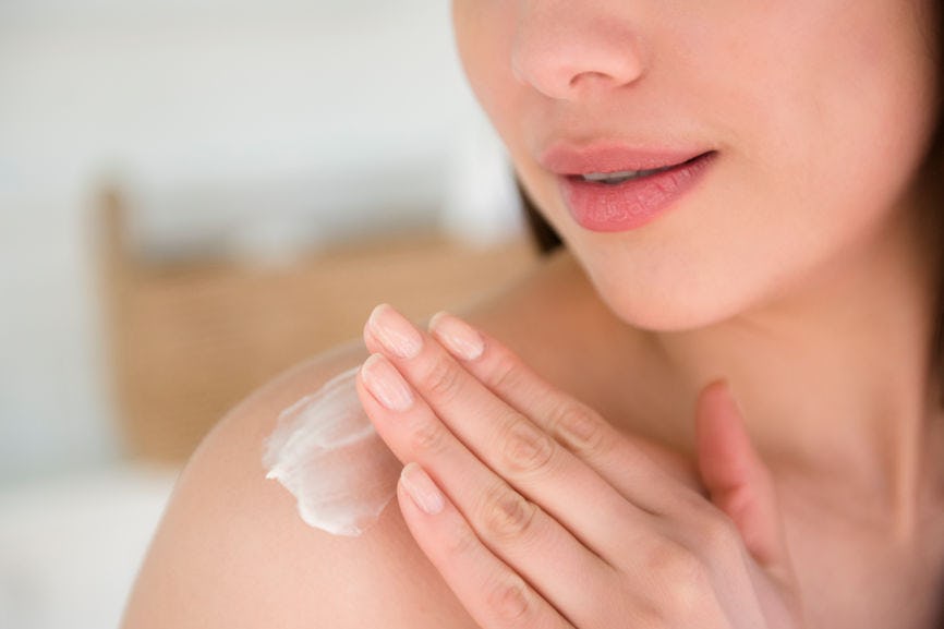 9 Sunburn Remedies That Work, According To The Experts