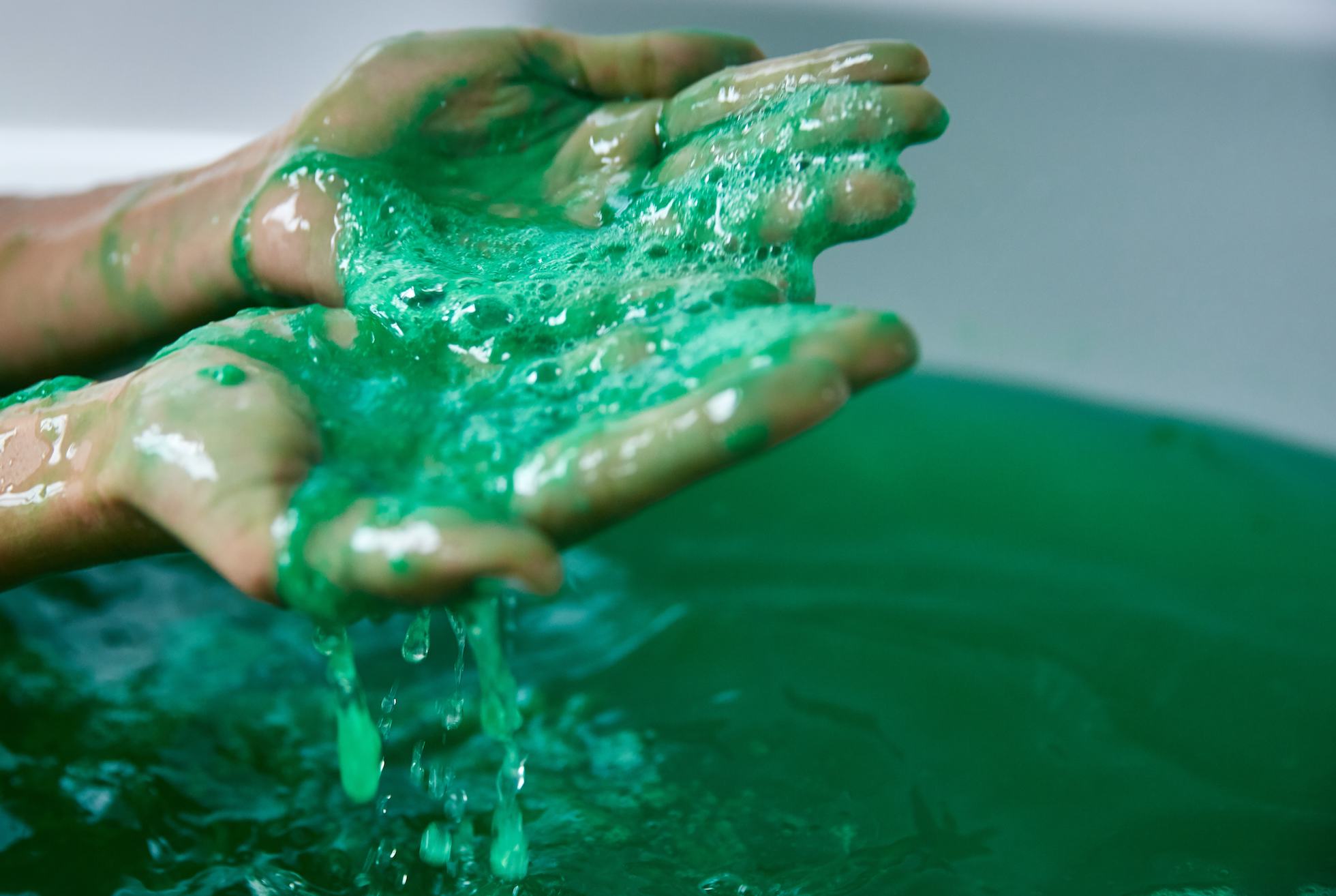 lush bath bombs in water