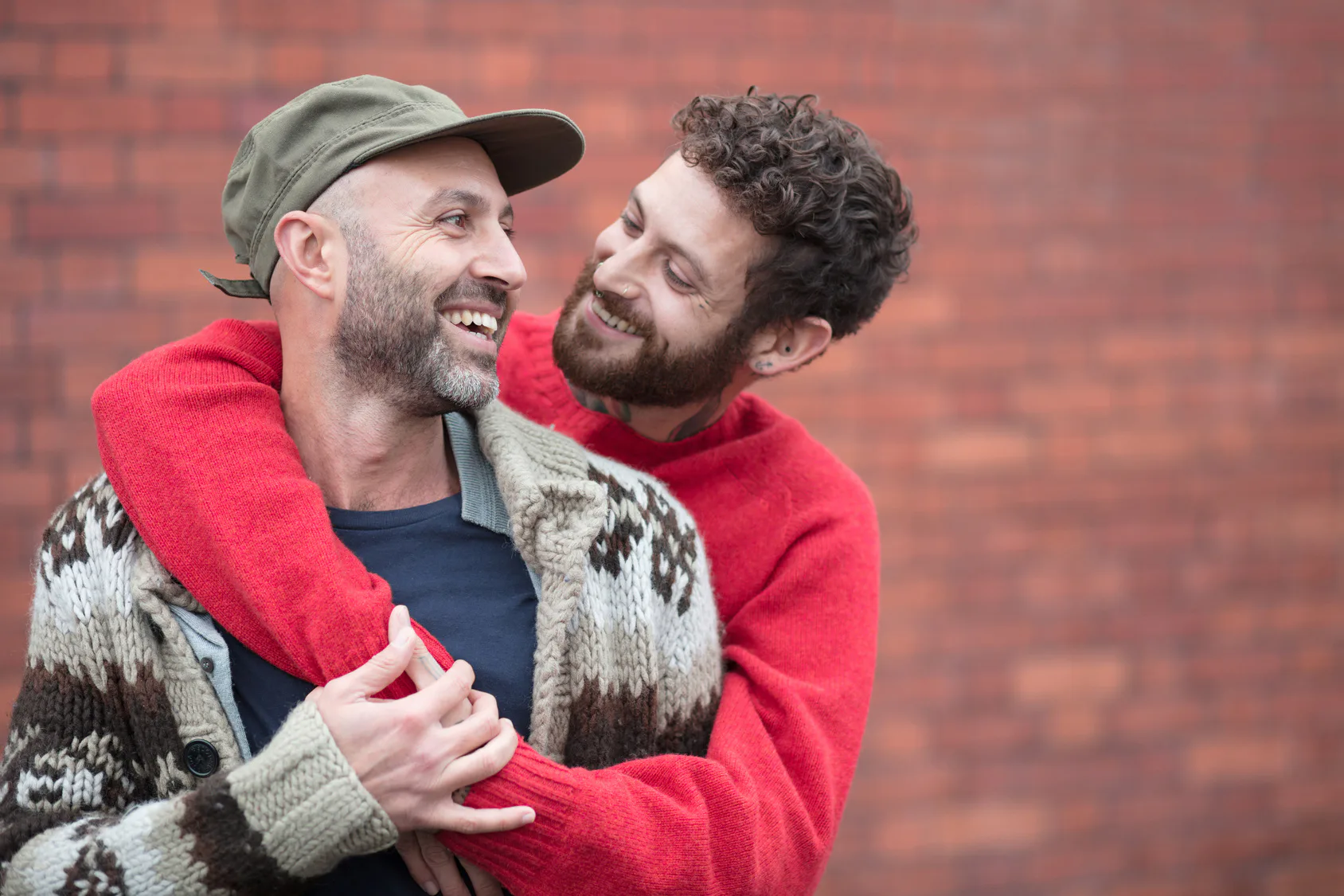 7 Ways The Male Heart & Body React To Falling In Love, According To A