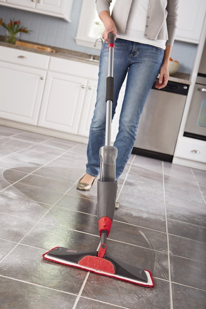 Rubbermaid Reveal Spray Mop