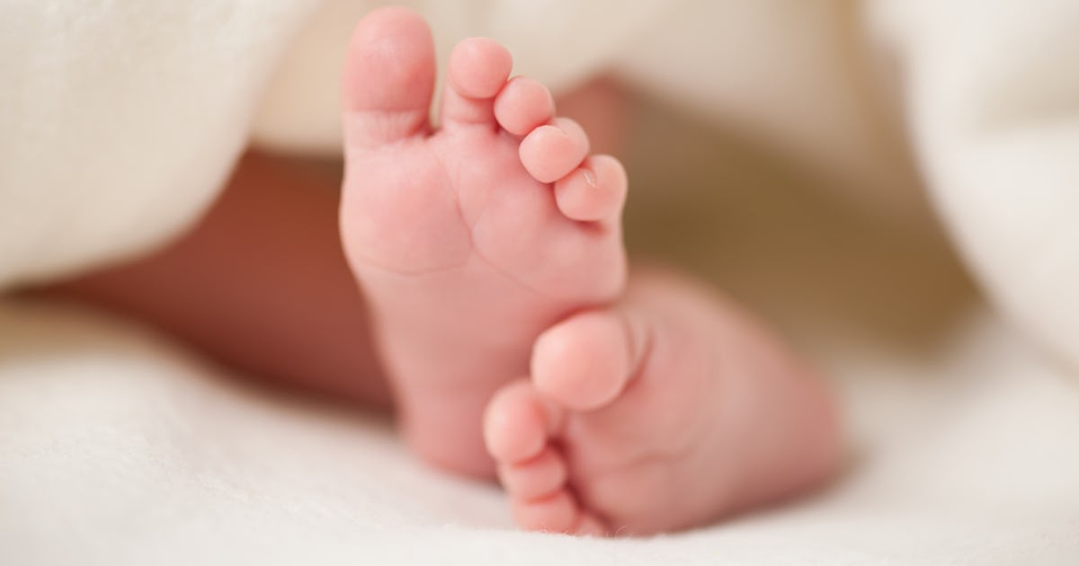 5 Smelly Baby Feet Remedies Because There S Nothing Cute About That Odor 5 Smelly Baby Feet Remedies Because There S Nothing Cute About That Odor