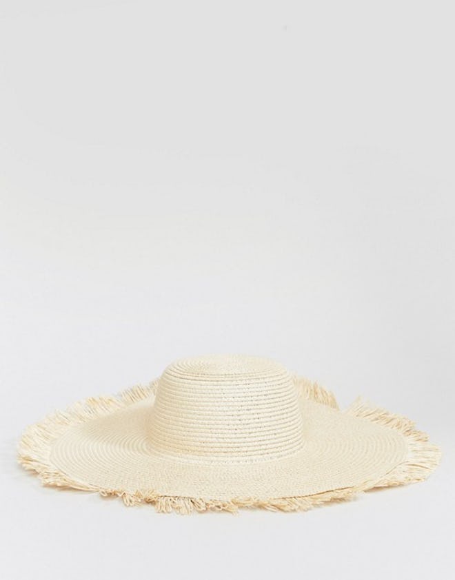 Glamorous Straw Hat With Frayed Edge