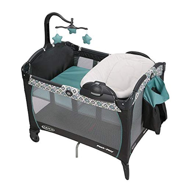 Graco Pack 'N Play Playard Portable Napper and Changer