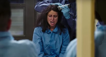 Linda Is The 'OITNB' Season 6 Villain & That's Exactly How Beth Dover