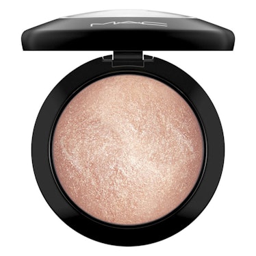 Mineralize Skinfinish in "Soft and Gentle"