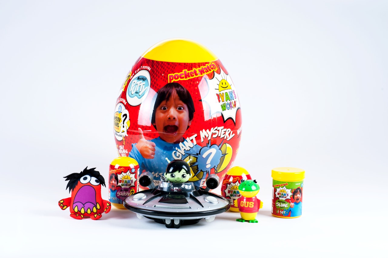ryan's toy review giant egg walmart