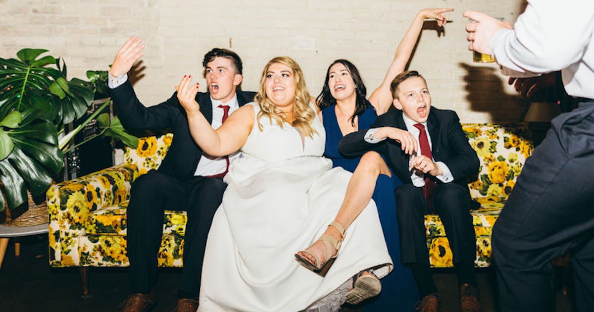8 People Reveal How To Crash A Wedding & Not Get Caught, Based On