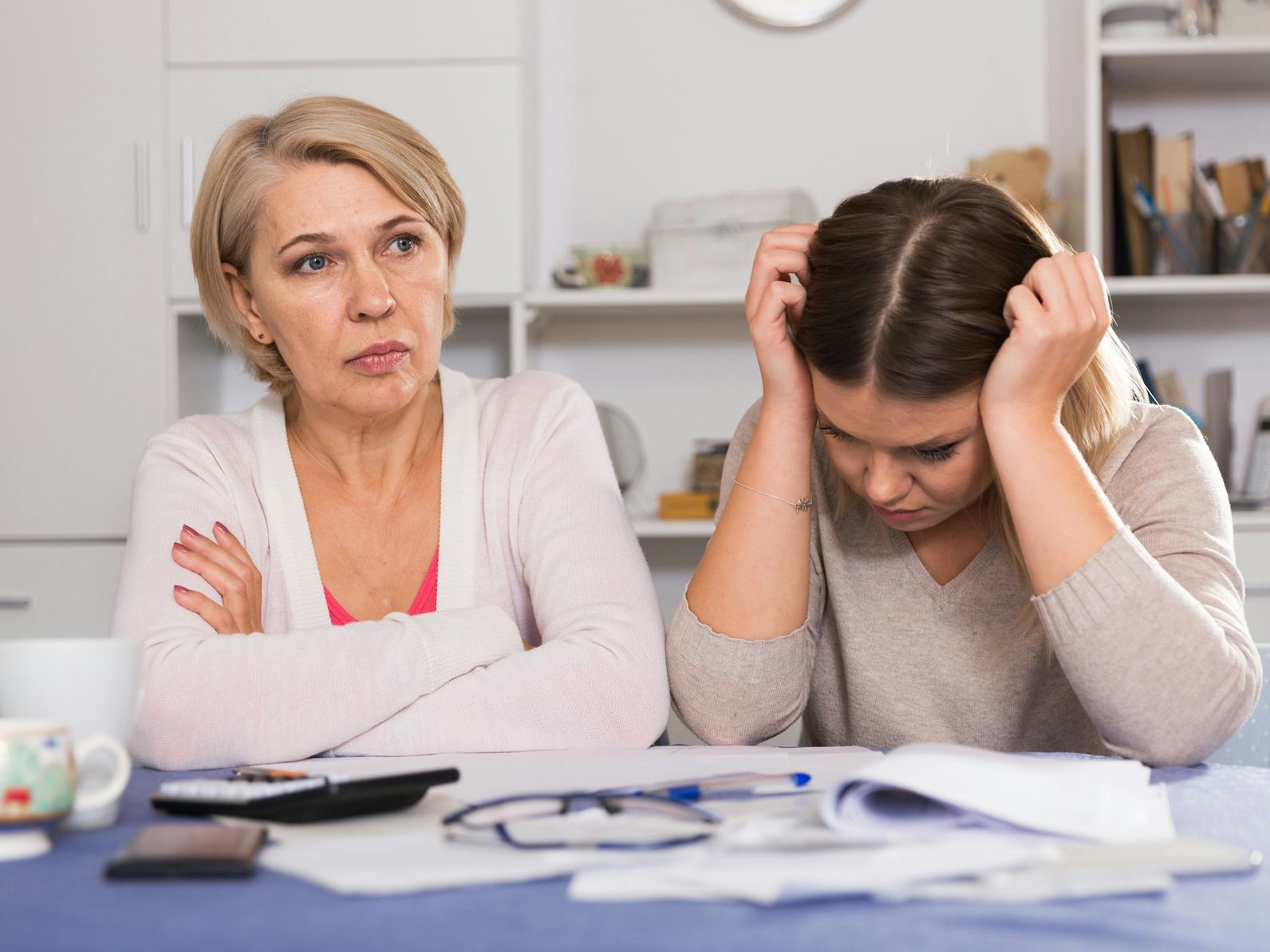 15 Signs You Have An Emotionally Abusive Mom, According To Therapists