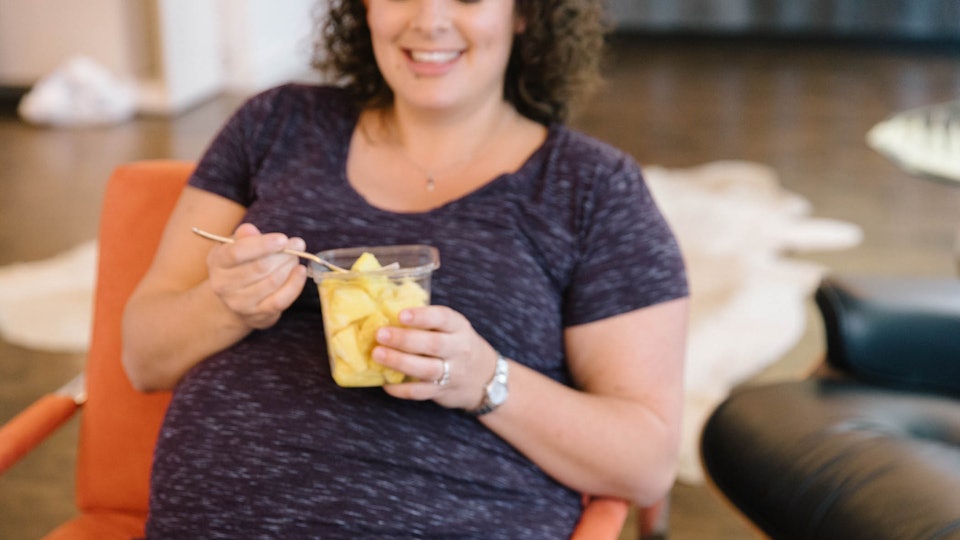 6 Foods To Eat If You Have Heartburn During Pregnancy, According ... 6 Foods To Eat If You Have Heartburn During Pregnancy, According ...