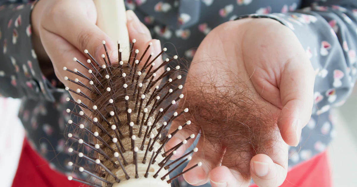 8 Ways To Tell If You re Losing Too Much Hair 8-ways-to-tell-if-you-re-losing-too-much-hair