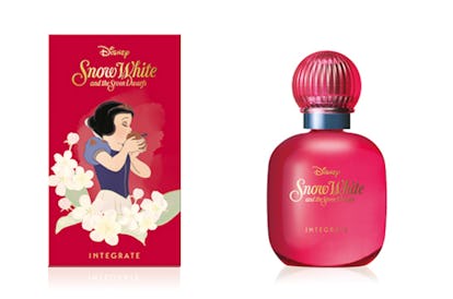 Where Can You Buy The Snow White X Integrate Makeup Collection These Princess Products Are Hard To Come By Where Can You Buy The Snow White X Integrate Makeup Collection These Princess Products Are Hard To Come By