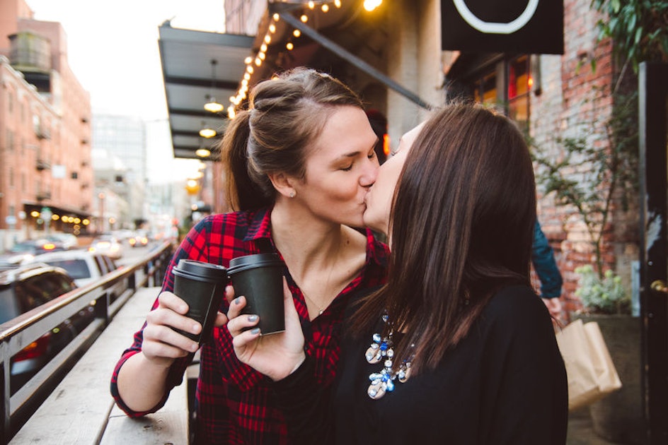 10 Clever Ways To Ask Someone Out On A Dating App, Because ...