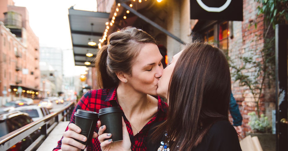 asking out to lunch on dating app