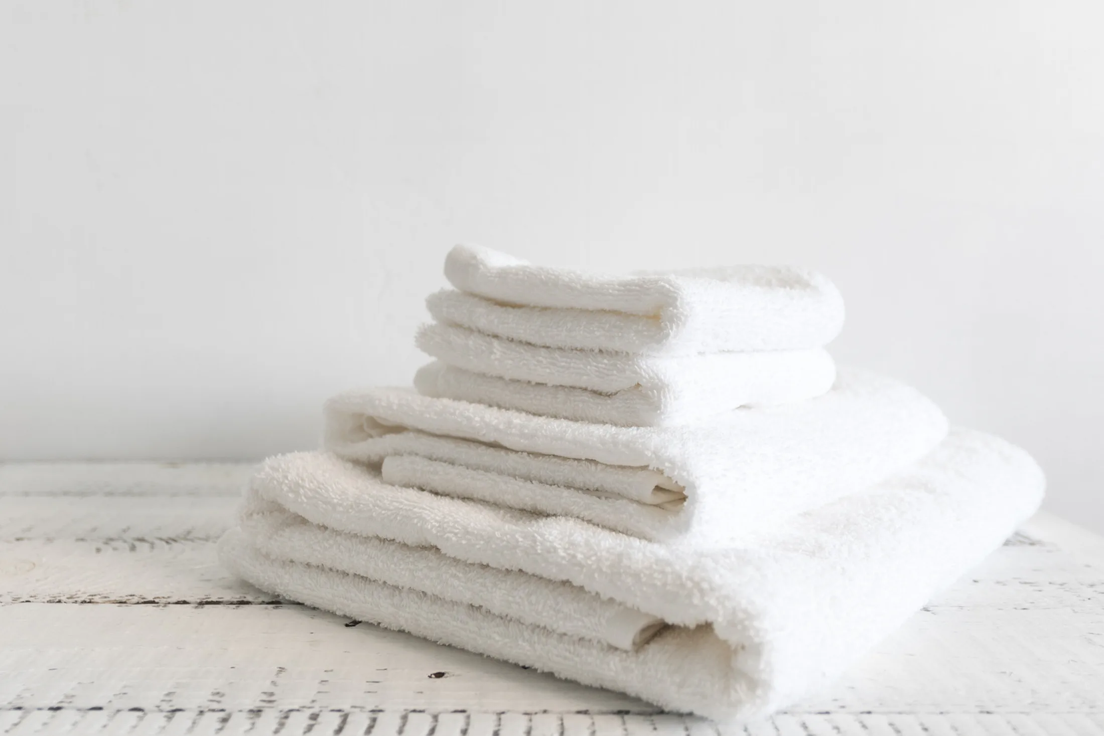 Clean Spoolie How To Clean Your Spoolie Brush, Whether It's Covered In Mascara Or ...