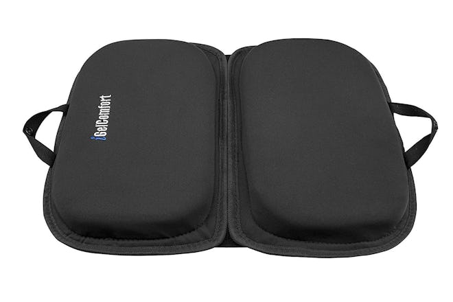 This foldable seat cushion is made with memory foam and has a convenient carrying handle.