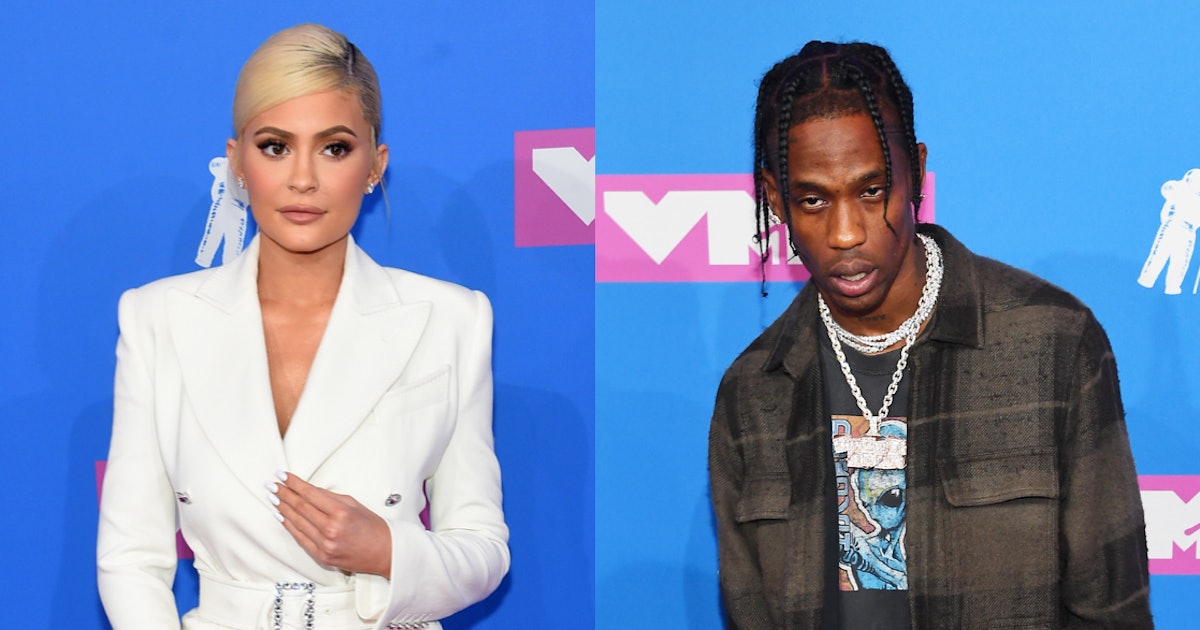 Kylie Jenner & Travis Scott's VMAs Body Language Reveals They're An ...
