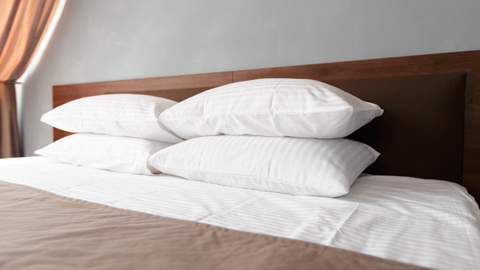 7 Things To Check Your Hotel Room For The Moment You Walk Inside