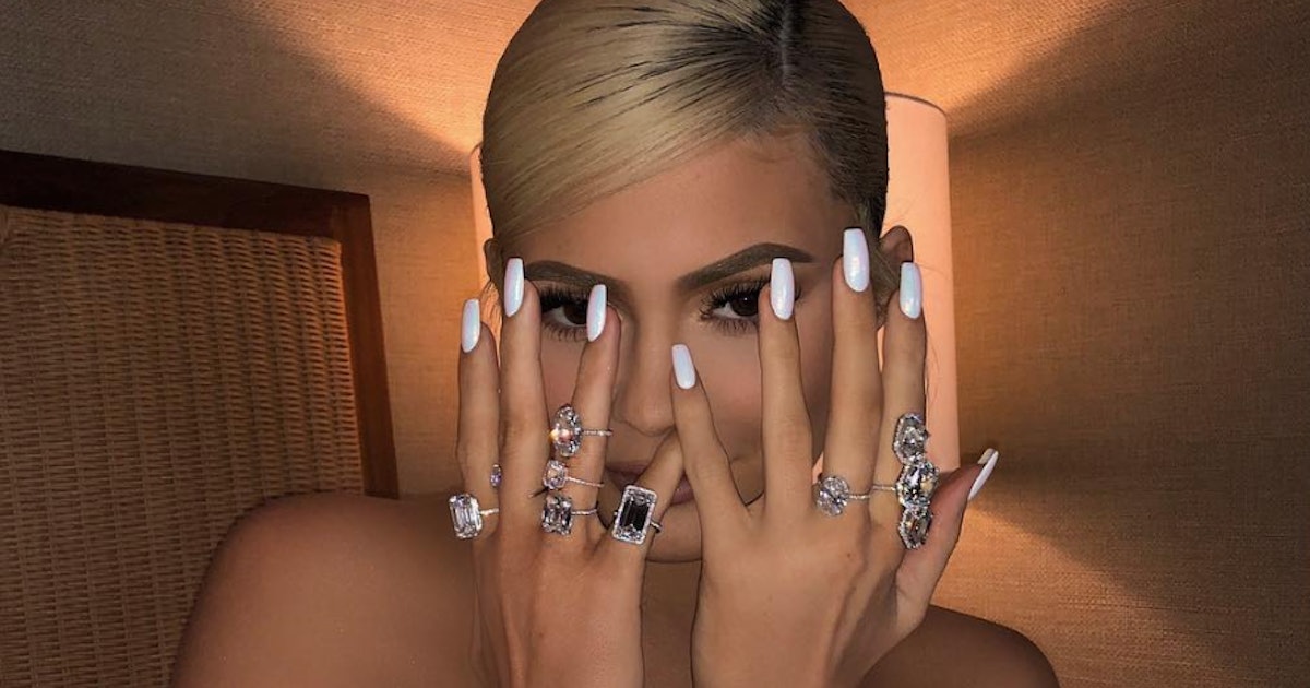 Fall 2018 Nail Trends Are Bolder Brighter Than Expected Fall 2018 Nail Trends Are Bolder Brighter Than Expected
