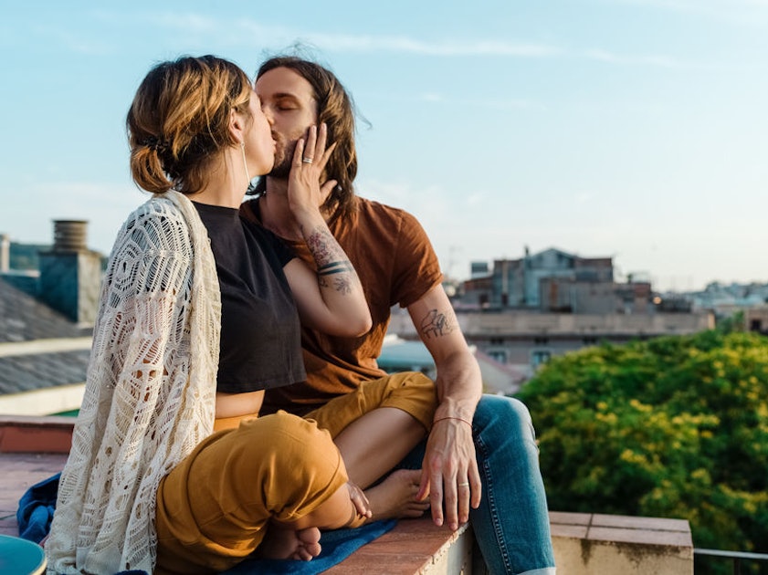 The 1 Thing These Couples Therapists Tell Their Clients Might Make You