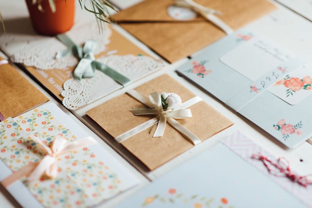 How To Write Good Thank You Notes For Your Wedding Gifts, So You Can ...