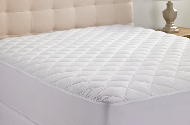 Hypoallergenic Quilted Stretch-to-Fit Mattress Pad