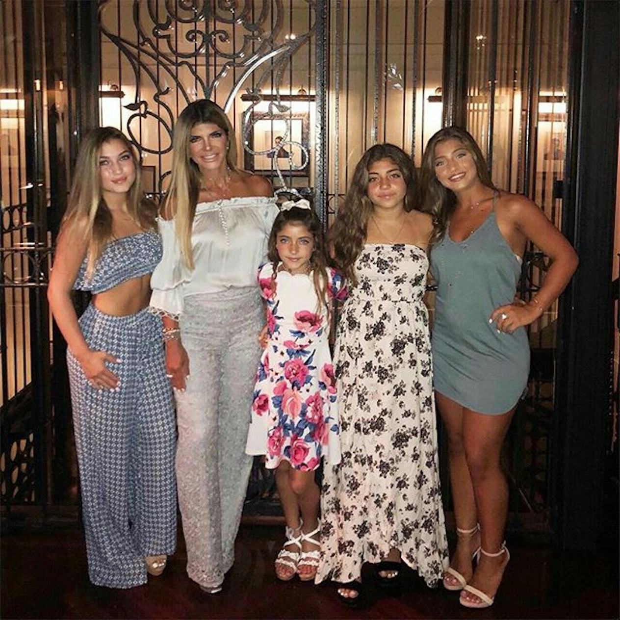 Teresa Giudices Bahamas Vacation Photos With Her Daughters Look Like 