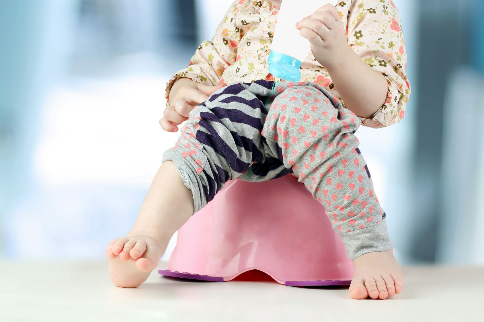 The Best Position For Toddlers To Poop In, Because You're Really Trying