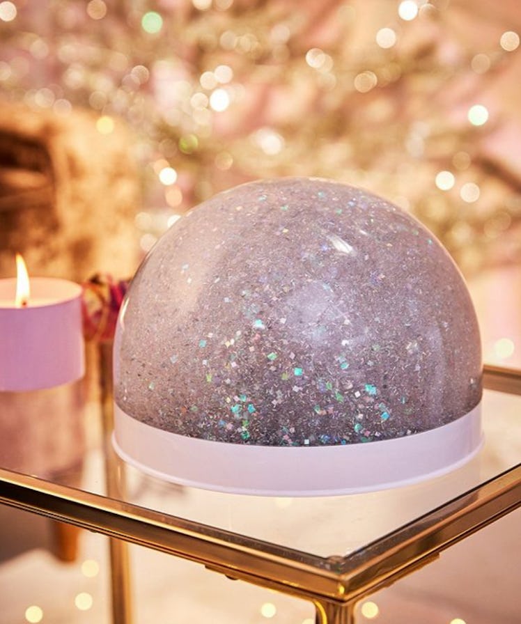 Giant Glitter Snow Globe 