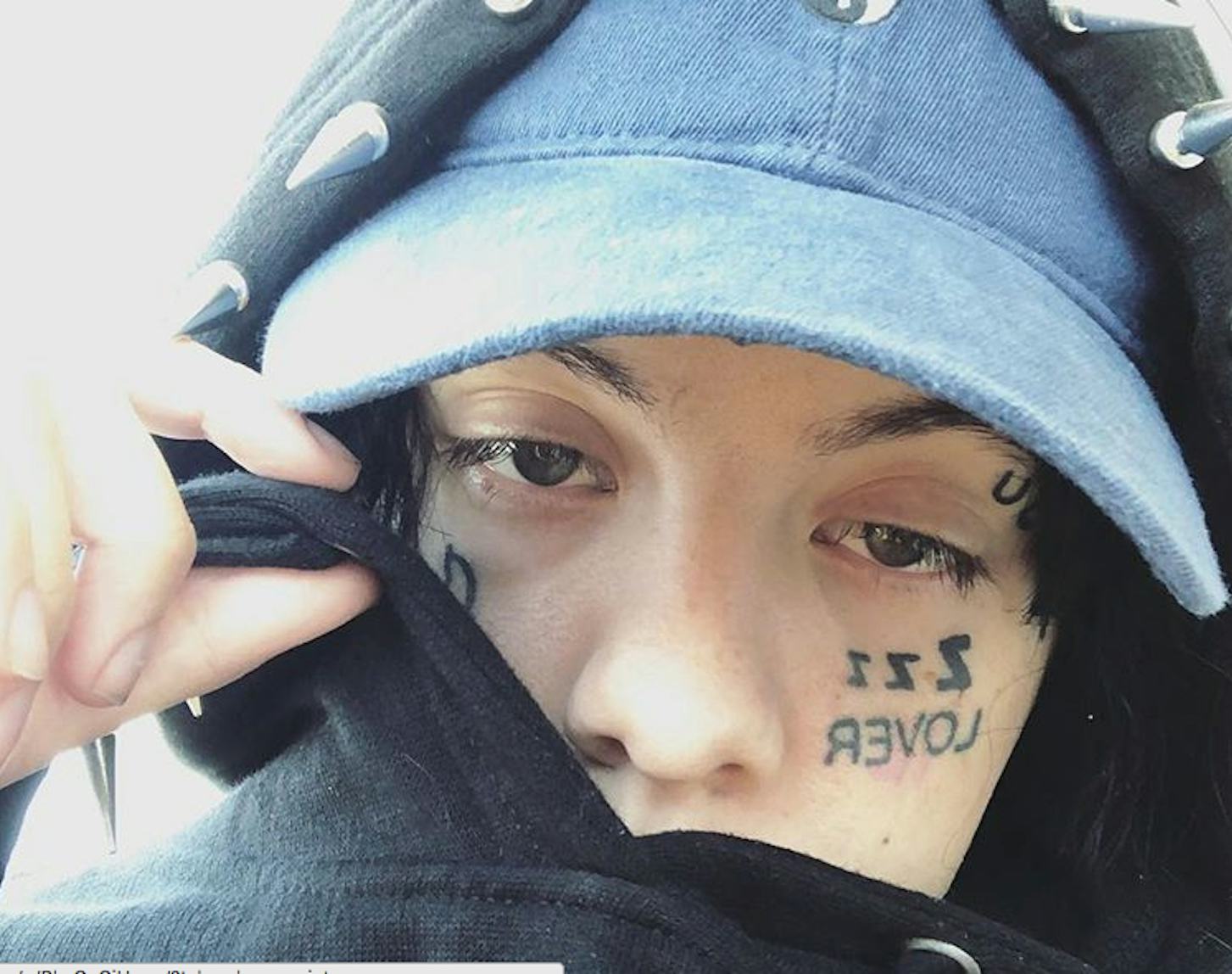 Lil Xan's New Blonde Hair Has Fans Divided - wide 4
