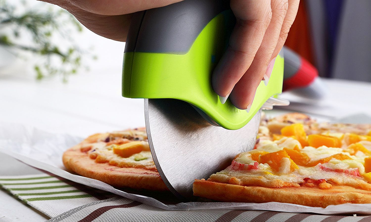 The 3 Best Pizza Cutters